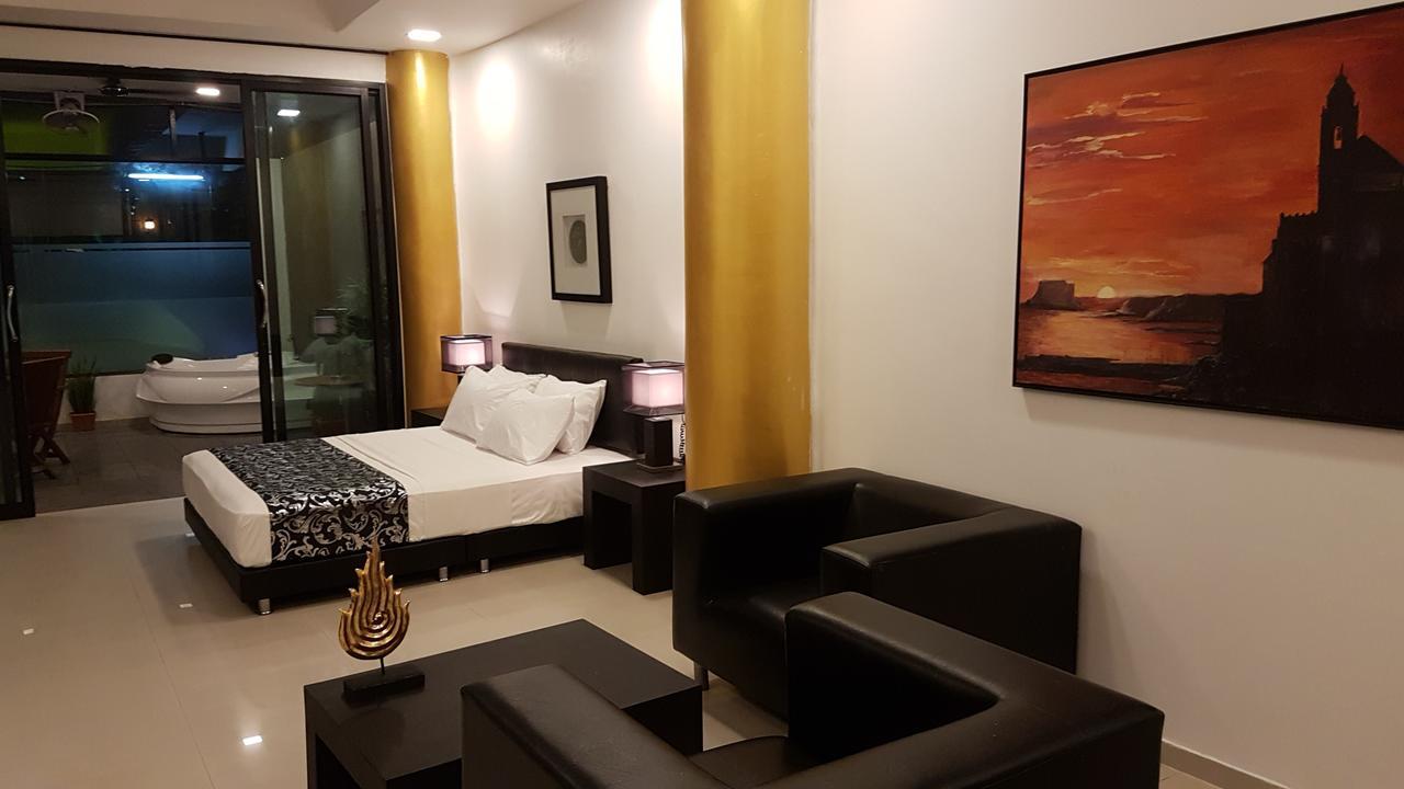 East Suites Pattaya Exterior foto